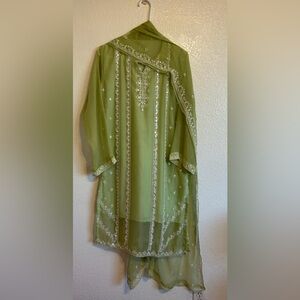 2 piece Pakistani Suit agha noor